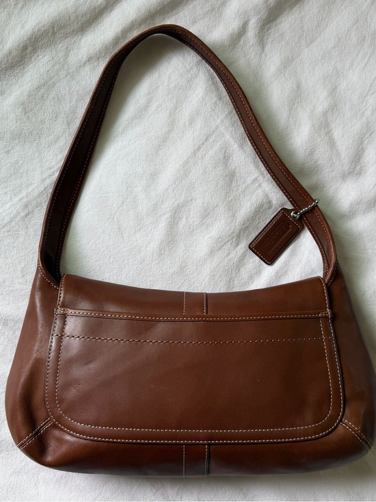 Coach Brown Leather Shoulder Bag with Turn-Lock